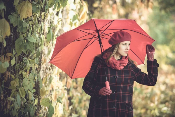 Autumn romantic woman — Stock Photo, Image