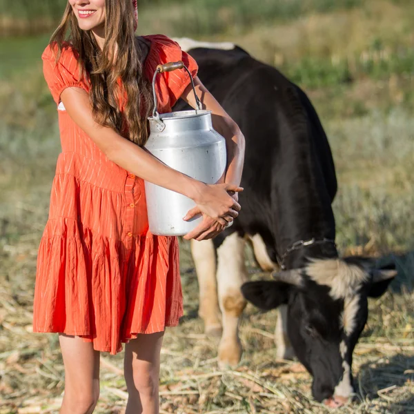 Woman in farm — Stock Photo, Image