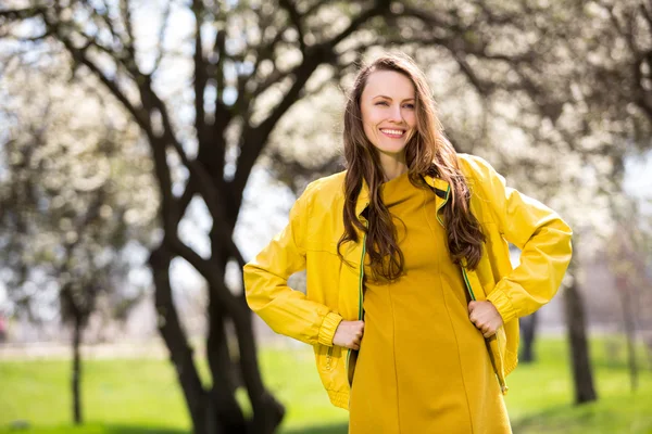 Spring woman — Stock Photo, Image