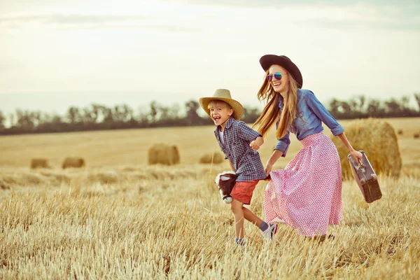 Familie cowboys — Stockfoto