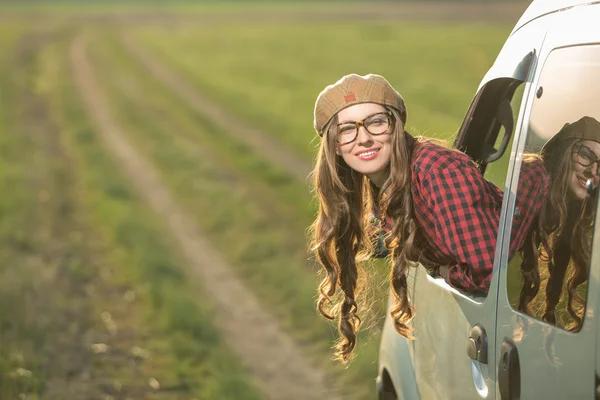 Glückliche Autofahrerin — Stockfoto