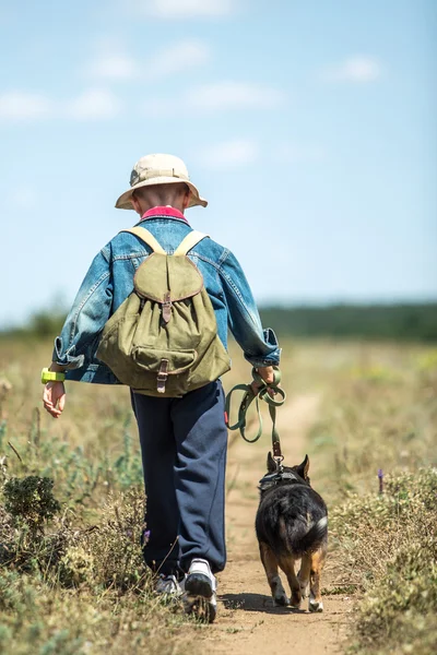 Boy with dog — Stock Photo, Image