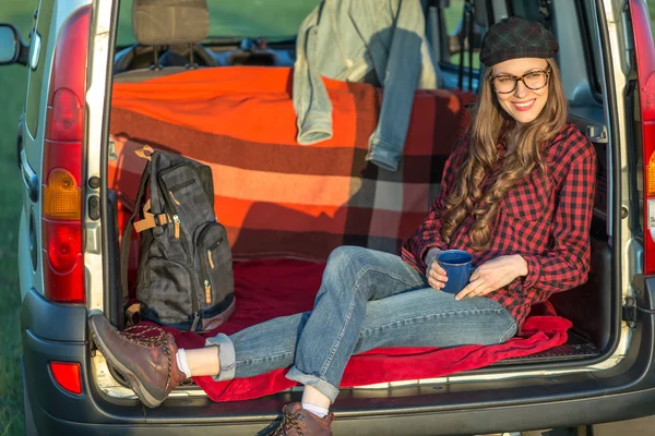 Travel - young woman travel by car — Stock Photo, Image