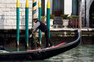 Şair ve gondol Venedik grand Canal