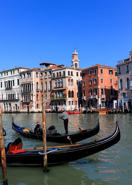 Şair ve gondol Venedik grand Canal