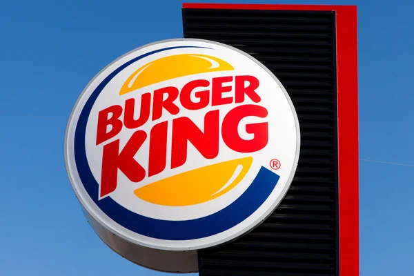 Burger King restuarant sign — Zdjęcie stockowe