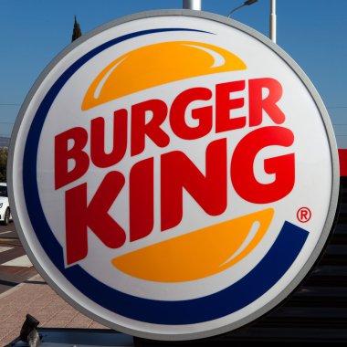Roma, İtalya - 18 Mart 2016: Burger King restoran tabelası, Burger King merkezi Florida, ABD'de bulunan bir Amerikan hamburger fast food restoranları zinciridir..