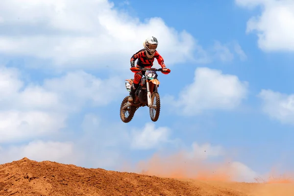 Wingate Israel July 2016 Motocross Riders Bikes Clearing Tabletop Jump — Stock Fotó