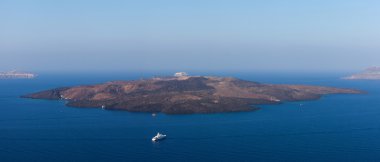 Beyaz evler ve mavi kubbeler Oia, Santorini, Panoramik manzara