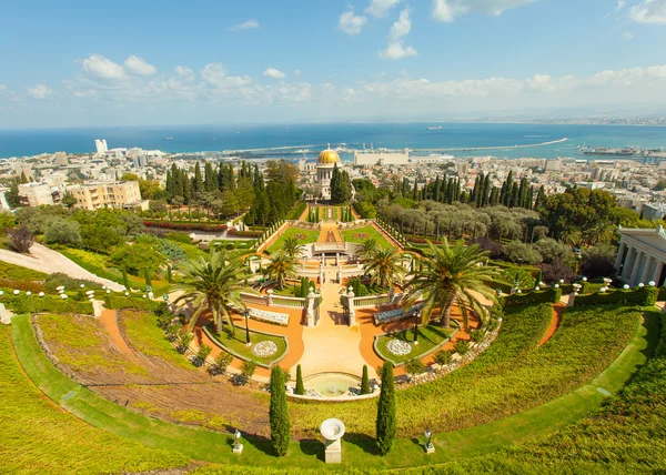 Haifa İsrail bahai bahçelerin güzel bir resim. — Stok fotoğraf