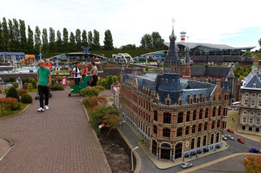 Madurodam ünlü minyatür Parkı ve turistik cazibe