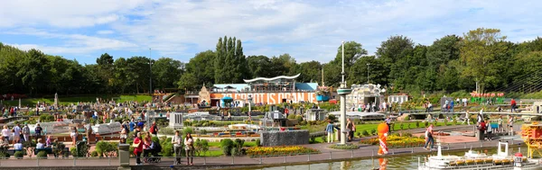 Famoso parque en miniatura y atracción turística de Madurodam, ubicado en La Haya —  Fotos de Stock