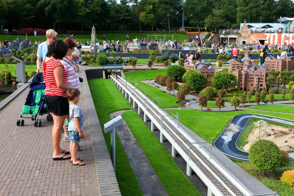 Famoso parque em miniatura e atração turística de Madurodam, localizado em Haia — Fotografia de Stock