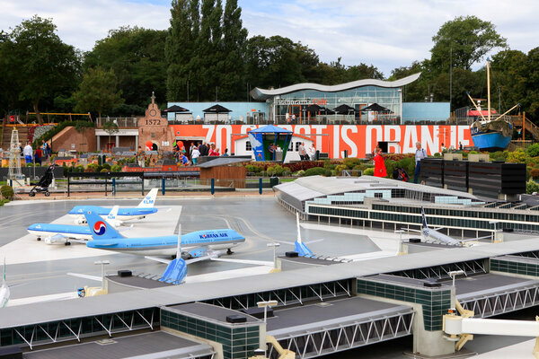 Знаменитый миниатюрный парк и туристическая достопримечательность Мадуродама
