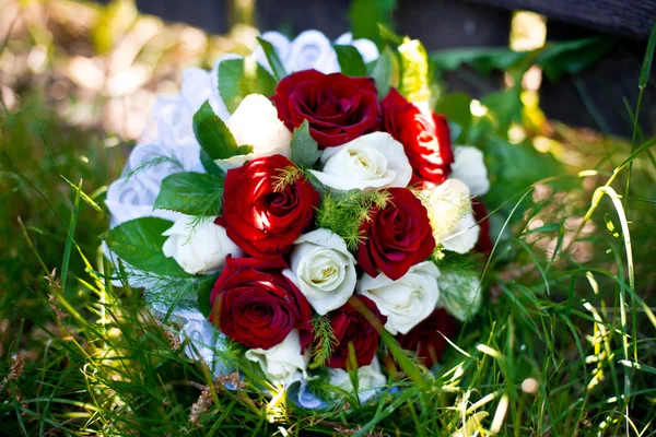 Bellissimo bouquet da sposa — Foto Stock