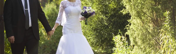 Casal de casamento apaixonado — Fotografia de Stock