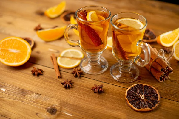 Чашка Чая Корицей Лимоном Другими Приправами — стоковое фото