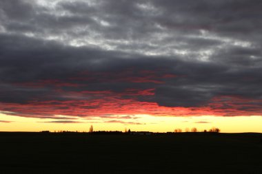 Yangın günbatımı