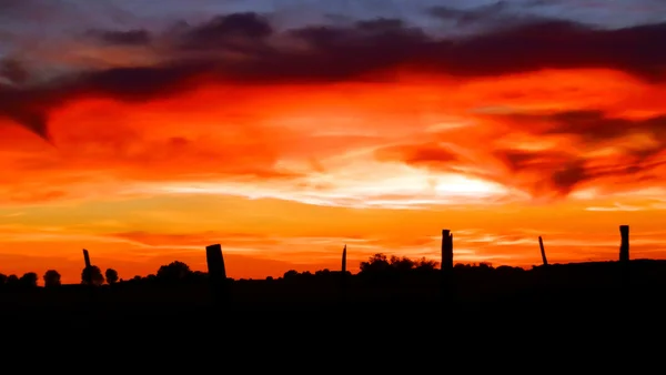 Zonsondergang op brand — Stockfoto