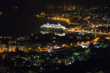 Karadağ, Kotor, gece