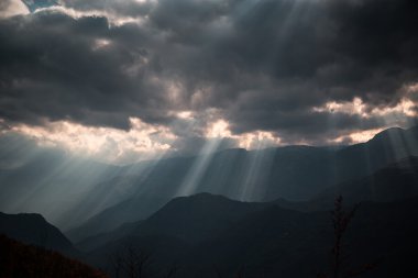 Işınları ışık Karadağ