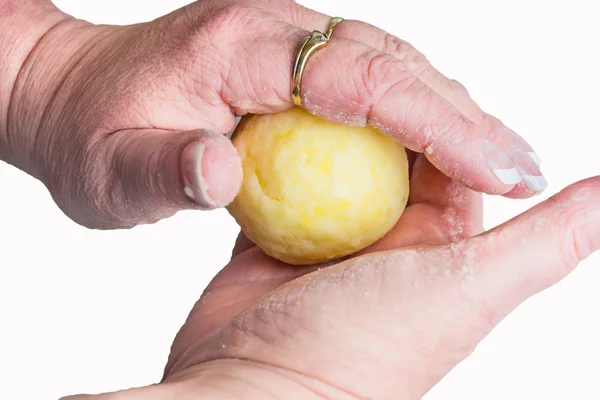 Herstellung eines Kartoffelknödels — Stockfoto