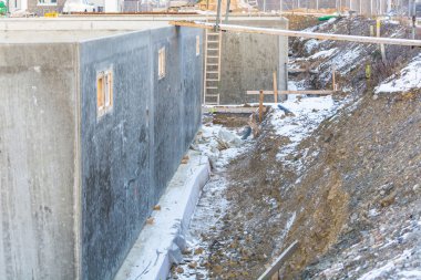 İnşaat, yapısal çalışma ve Vakıflar   