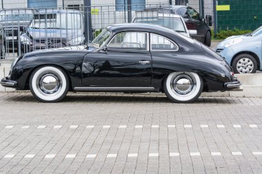 Siyah vintage Porsche 1600