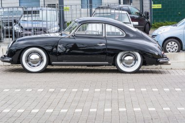 Siyah vintage Porsche 1600