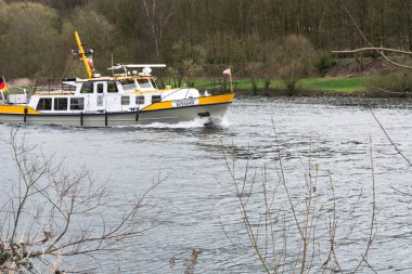 MS Busard tekne su koruma için kullanılıyor.           