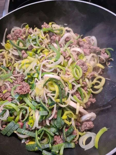 Huhn Unter Rühren Mit Gemüse Und Sesam Wok Anbraten Traditionelles — Stockfoto