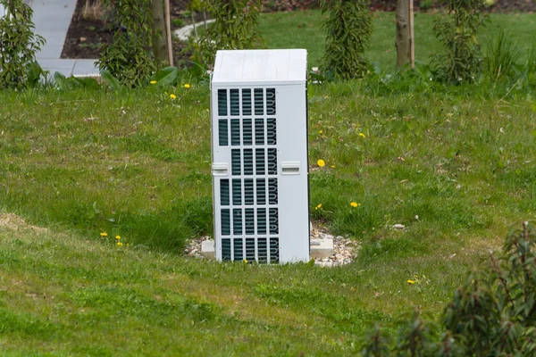 Vzduchové Tepelné Čerpadlo Pro Vytápění Klimatizaci Pro Klimatizaci Domu — Stock fotografie