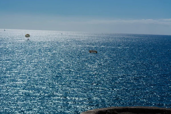 Parasailing Paraşută Barca Vară Plajă Apă Sporturi Extreme — Fotografie, imagine de stoc