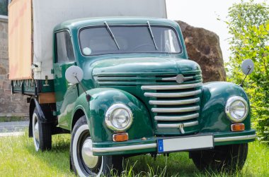 Old truck, classic car clipart