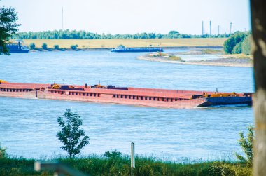 Nakliye nicke Nehri üzerinde