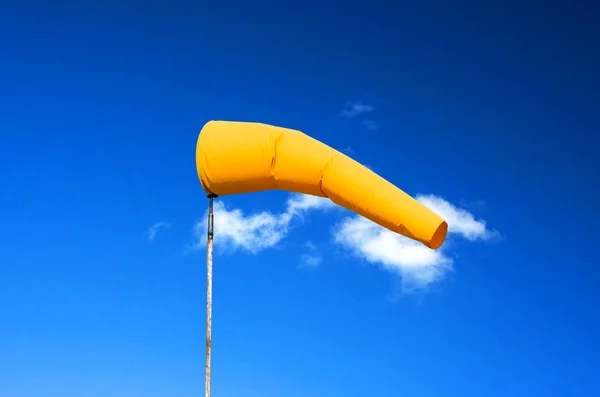 Rüzgar gülü, Rüzgar çorap, Rüzgar yön göstergesi — Stok fotoğraf