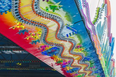 Fuar, fuar, renkli ışıklar