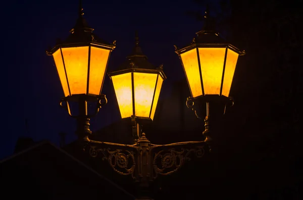 Kandelaar, straat licht — Stockfoto