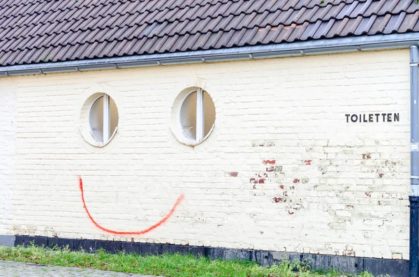 Spray pintado de sorriso — Fotografia de Stock