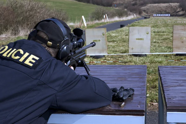 Military sniper aims at a target — Stock Photo, Image