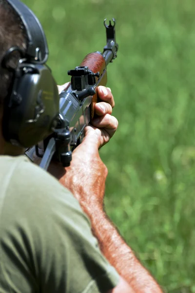 Police shooting practice at a shooting range — Stock Photo, Image