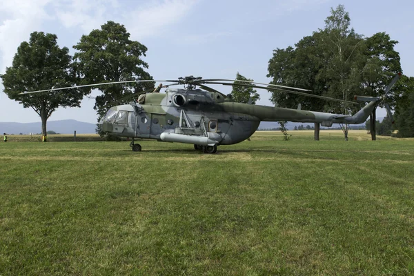 Askeri saldırı helikopteri savaşa hazır — Stok fotoğraf