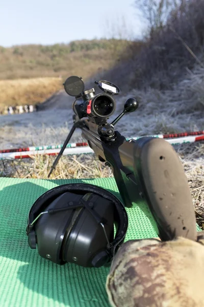 Polícia Sniper com sua arma — Fotografia de Stock