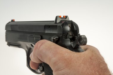 tehlikeli silah ve mühimmat