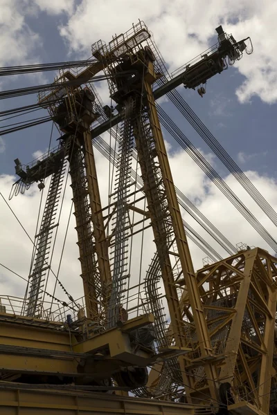 Minería de carbón en mina a cielo abierto — Foto de Stock