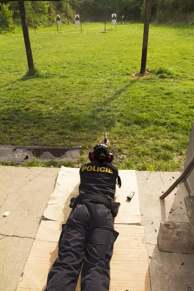 Polis bei Schießübungen — Stockfoto