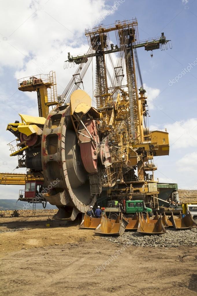 coal mining in opencast mine