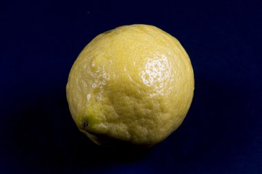 lezzetli, olgun ve sarı limon