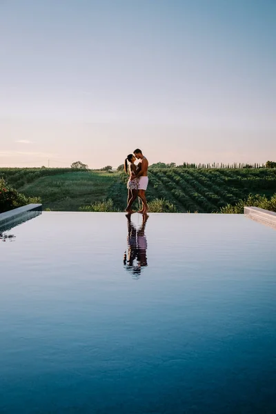 Luxury resort with a view over wine field in Selinunte Sicily Italy, infinity pool with a view over wine fields — Stock Photo, Image