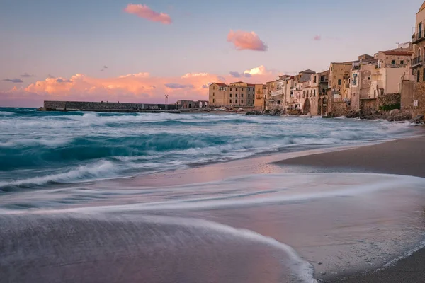 Cefalu, medeltida byn Sicilien, provinsen Palermo, Italien — Stockfoto